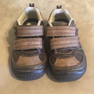 Stride Rite leather sneakers